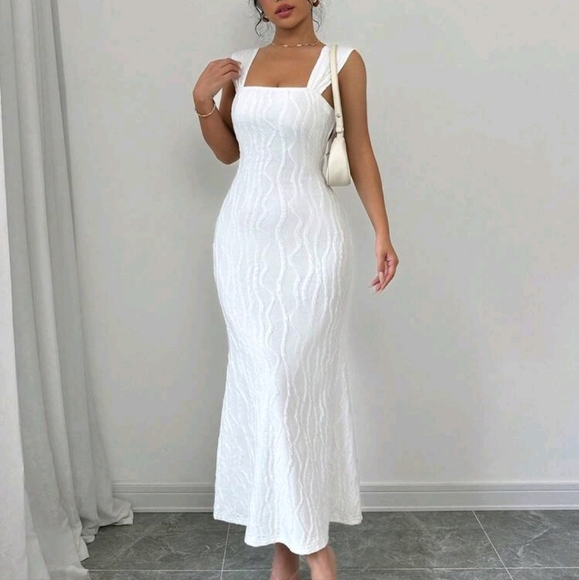 Women's Summer Solid Color Fishtail Hem Spaghetti Strap Bodycon Backless Dress - Picture 3 of 4